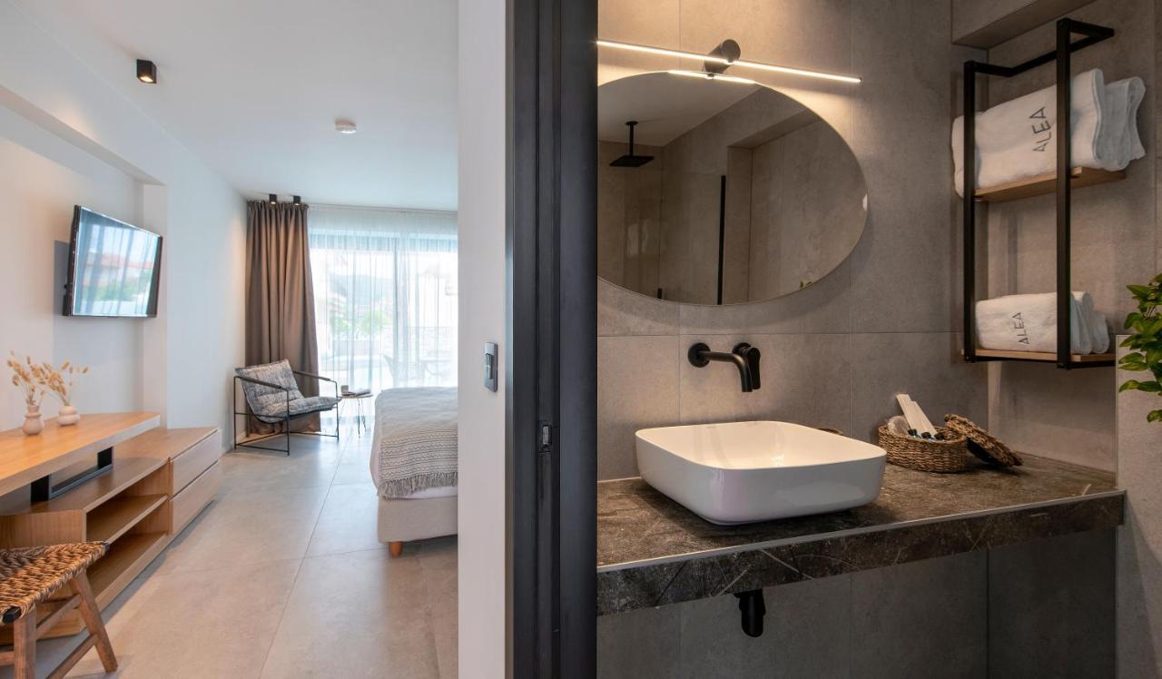 Alea Suites -Adults Only And Kids 14 Plus Asprovalta Bagian luar foto