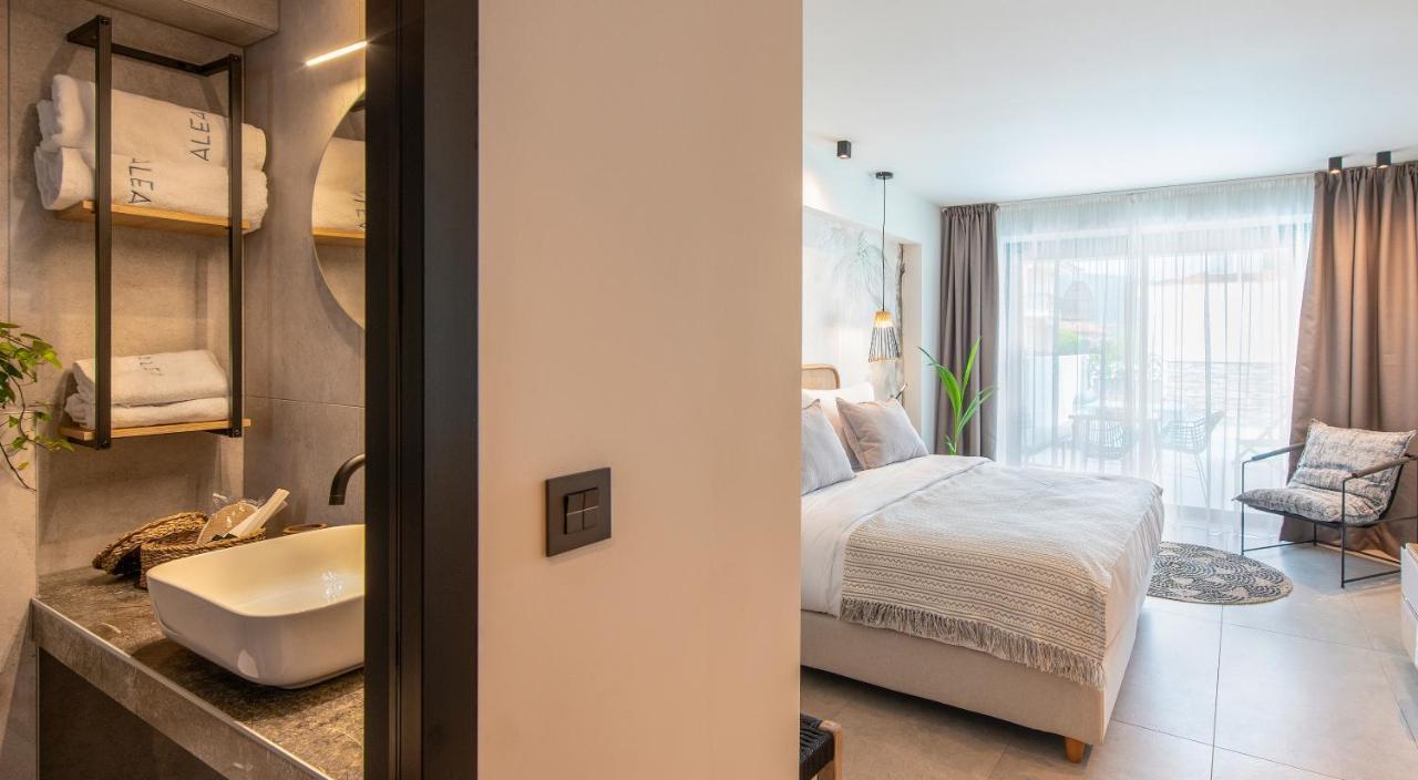 Alea Suites -Adults Only And Kids 14 Plus Asprovalta Bagian luar foto